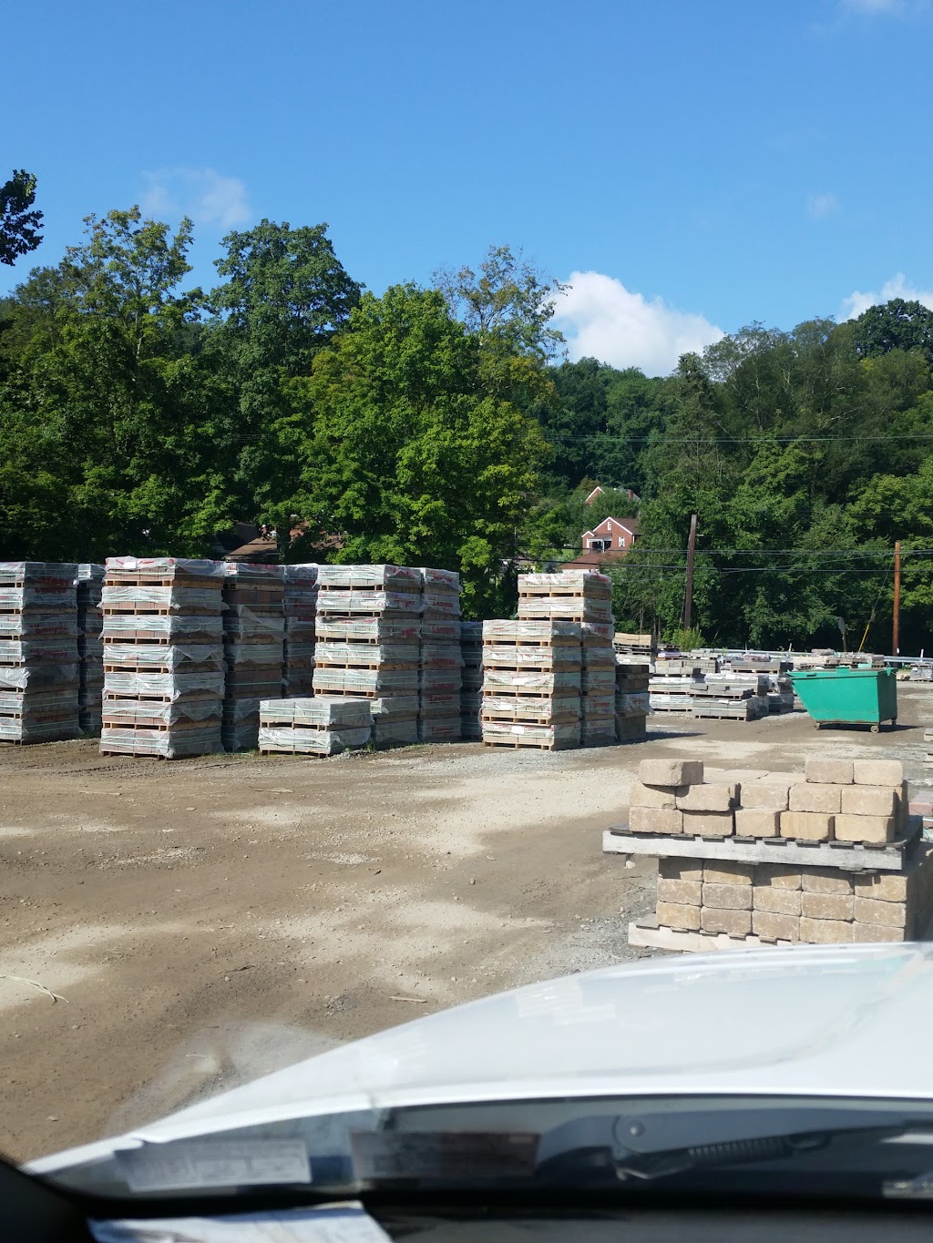 Lincoln Way Landscape Supply | 2704 Lincoln Way, White Oak, PA 15131 | Phone: (412) 751-1172