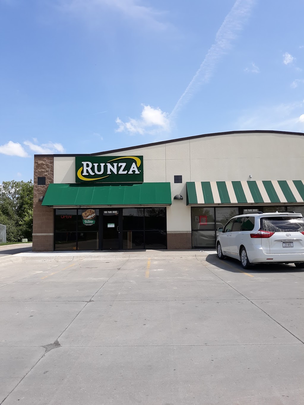 Runza Restaurant | 900 Park Dr, Springfield, NE 68059, USA | Phone: (402) 253-2303