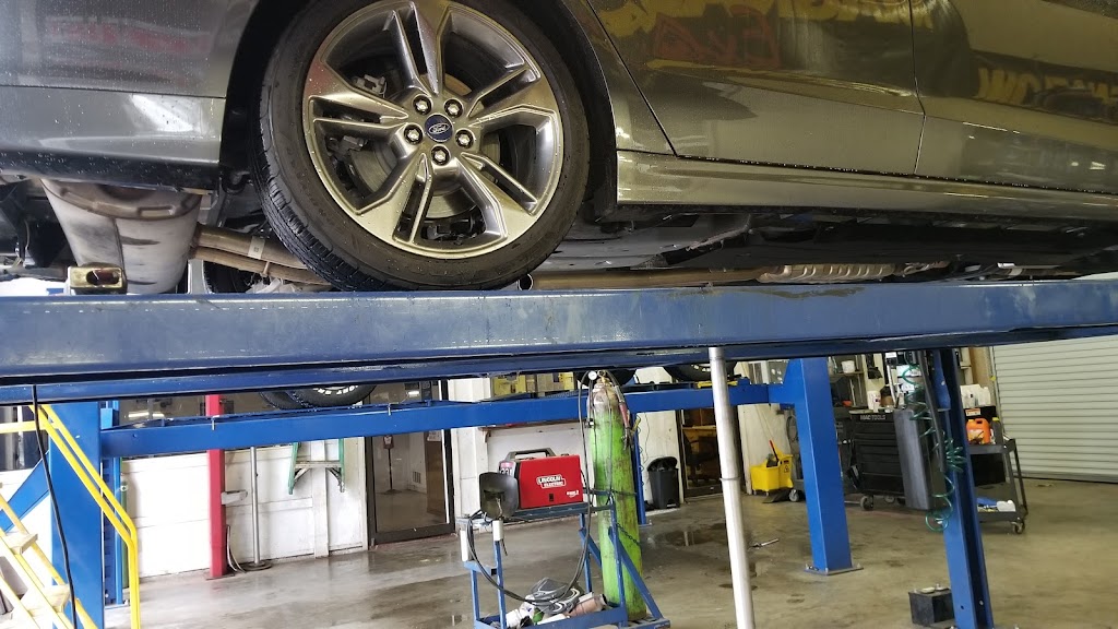 Reyes Auto Service | 4016 E Rosedale St, Fort Worth, TX 76105, USA | Phone: (817) 536-2100