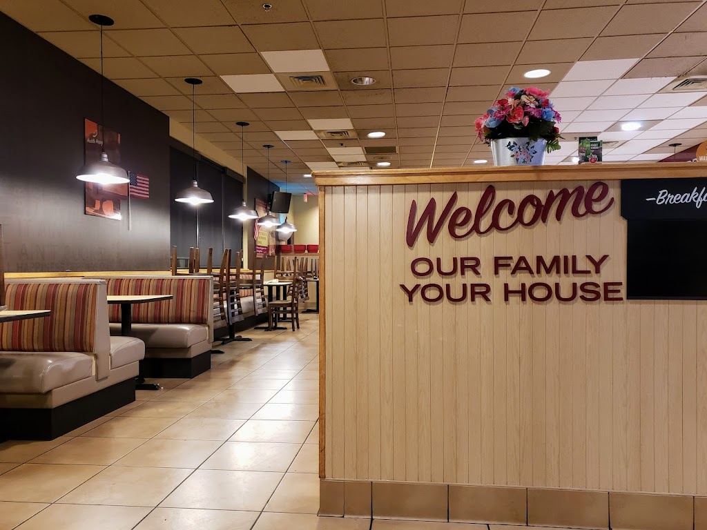 Huddle House | 3105 S Doyle Rd, New Haven, IN 46774, USA | Phone: (260) 493-4878