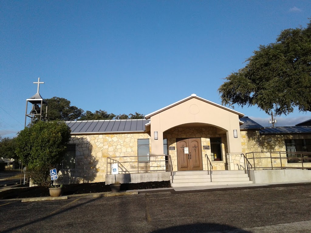 St. Victor Chapel | 10514 PR 37, Lakehills, TX 78063, USA | Phone: (830) 460-4712