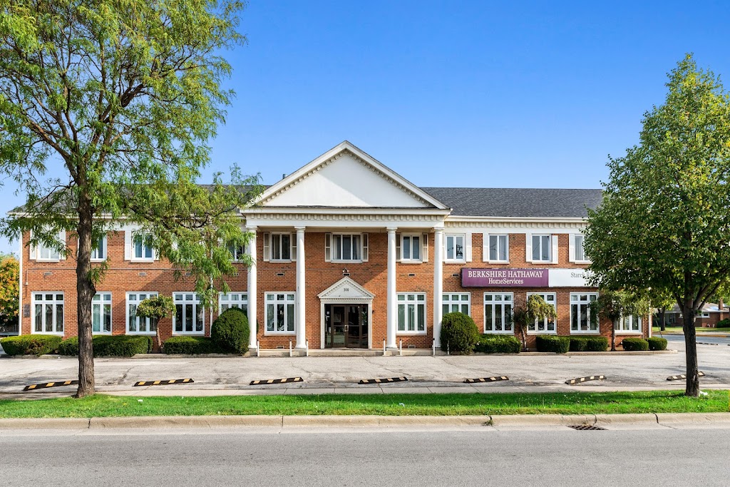 Berkshire Hathaway Starck Real Estate | 300 W Golf Rd, Mt Prospect, IL 60056 | Phone: (847) 255-3900