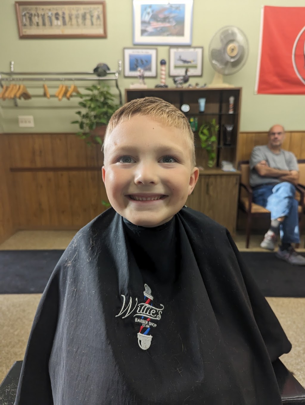 Willies Barber Shop | 3004 S St Peters Pkwy L, St Peters, MO 63303, USA | Phone: (636) 447-3077