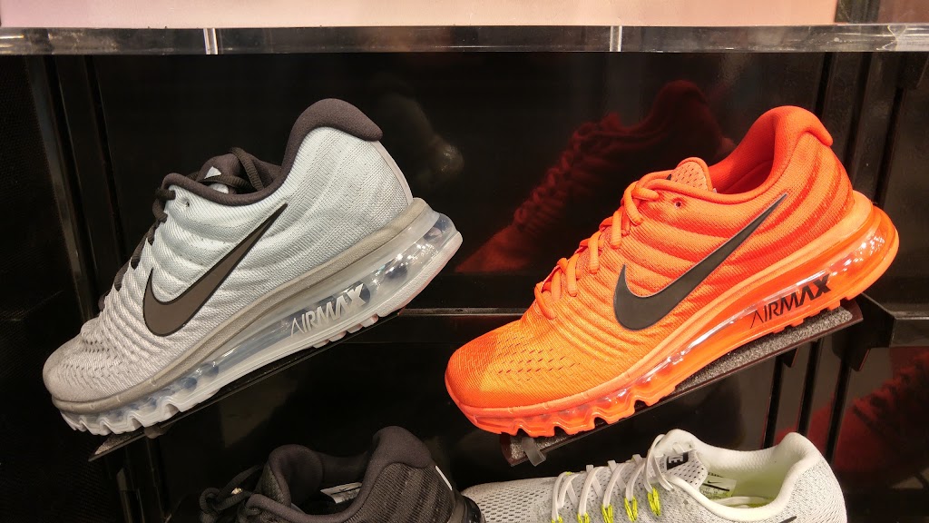 Foot Locker | 400 S Baldwin Ave Suite 342L, Arcadia, CA 91007, USA | Phone: (626) 446-2816