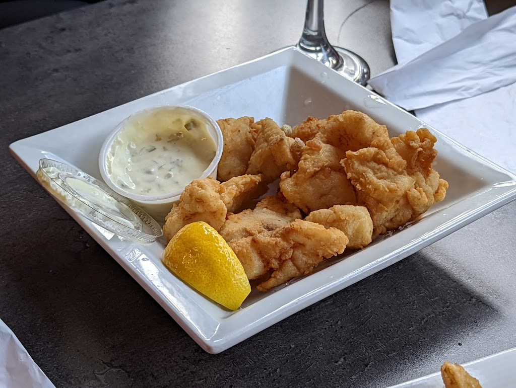 Molly Goodheads Raw Bar & Restaurant | 400 Orange St, Ozona, FL 34683, USA | Phone: (727) 786-6255
