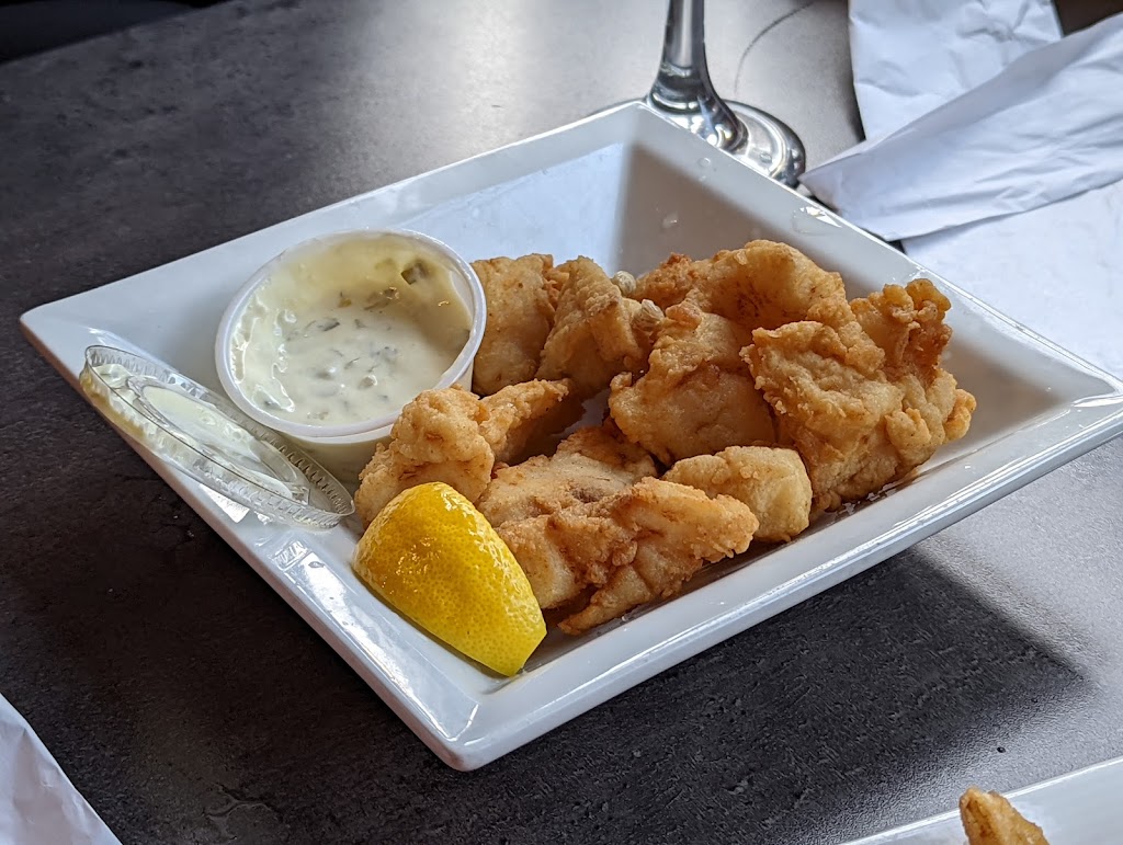 Molly Goodheads Raw Bar & Restaurant | 400 Orange St, Ozona, FL 34683, USA | Phone: (727) 786-6255