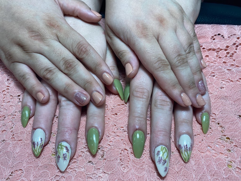 VV Nails (by Verizon and Blazing Onions) | 2809 Bickford Ave g, Snohomish, WA 98290, USA | Phone: (425) 322-5903