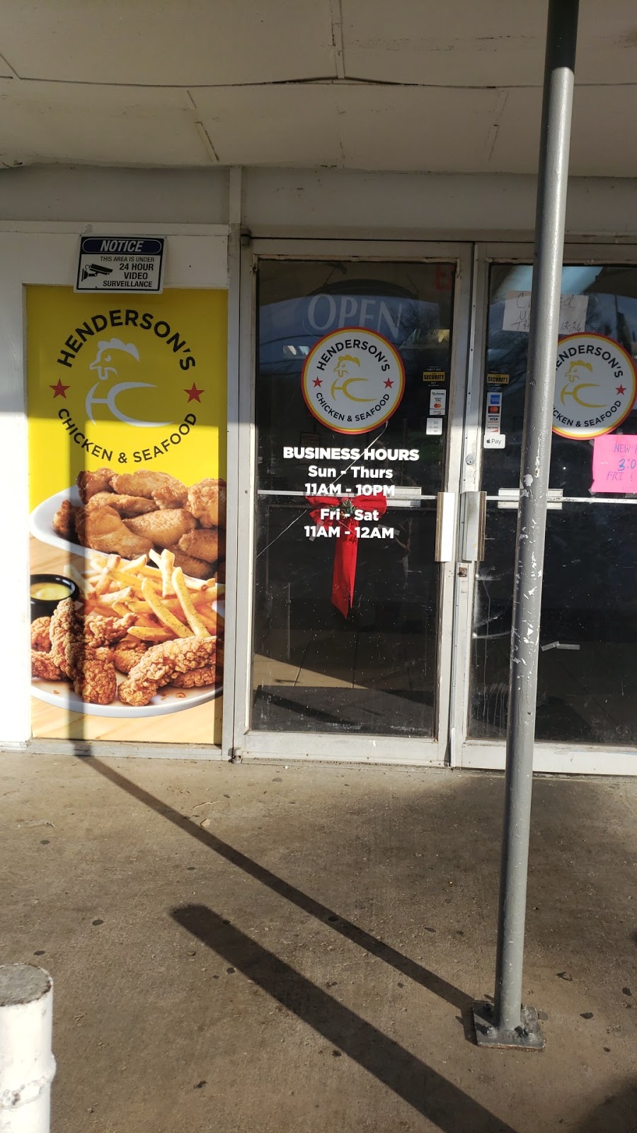 Hendersons Chicken | 2311 Miller Ave, Fort Worth, TX 76105, USA | Phone: (682) 224-6031