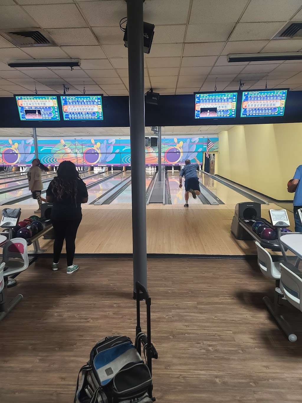 Eastbury Bowling Center | 3000 Atlantic Blvd NE A, Canton, OH 44705, USA | Phone: (330) 452-3700