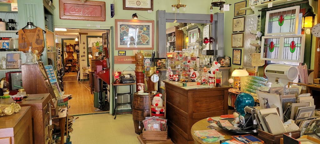 East 6th St Relics & Antiques | 314 E 6th St, Georgetown, TX 78626, USA | Phone: (512) 863-7969