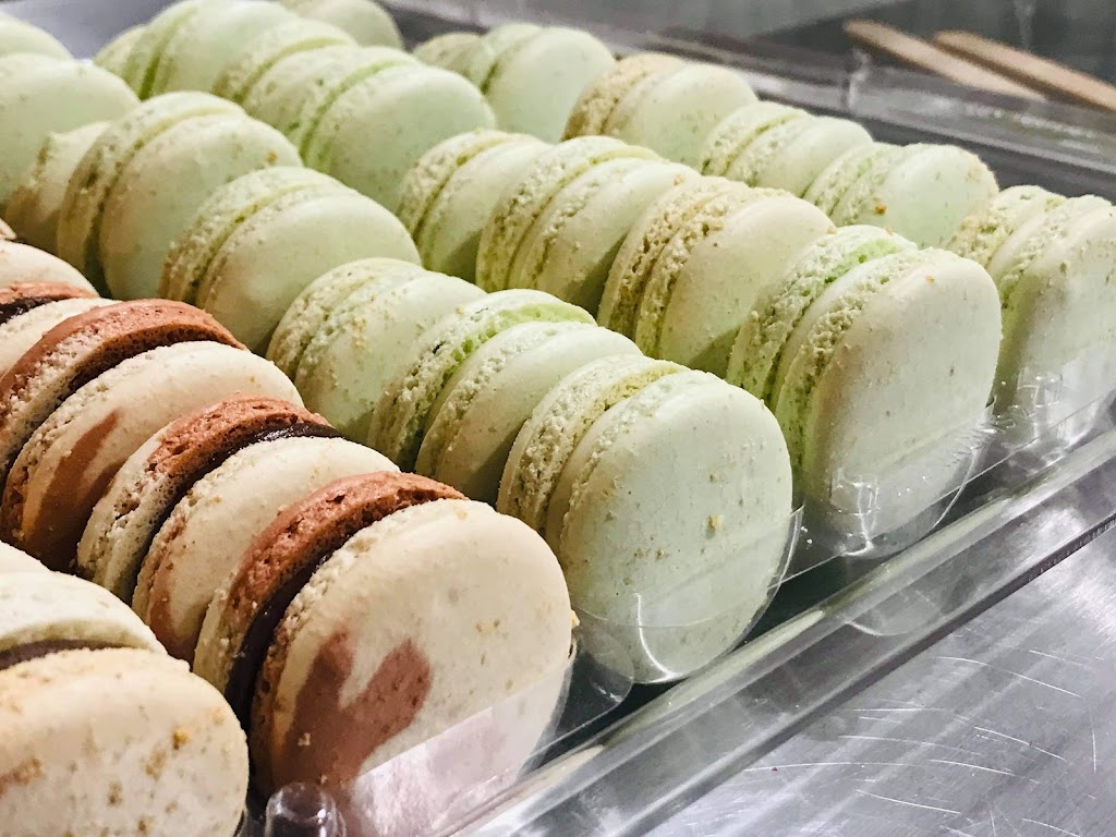 Macaronage | 4816 14th St W, Bradenton, FL 34207, USA | Phone: (941) 807-2571