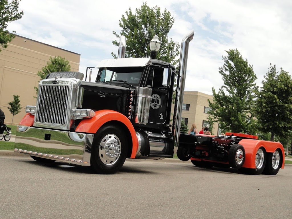 Lighthouse Trucking LLC | 6523 46th St, Kenosha, WI 53144, USA | Phone: (262) 652-7922