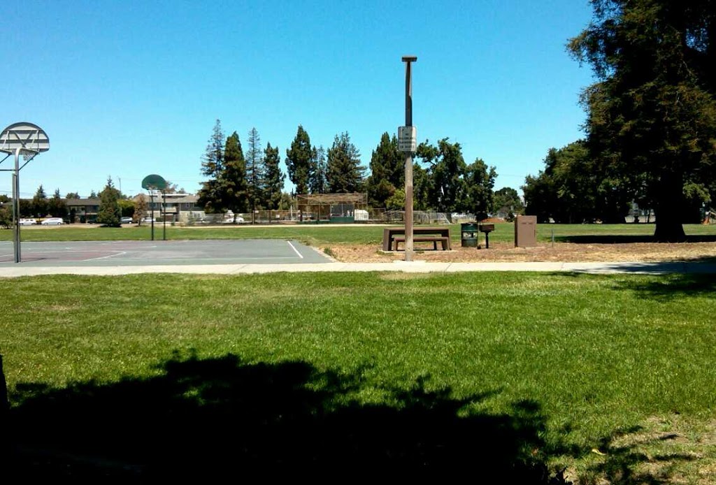 Starbird Park | Boynton Ave & Williams road, San Jose, CA 95117, USA | Phone: (408) 535-3570