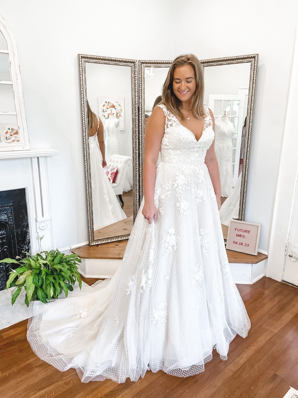 Atlanta Street Bridal Company | 78 Atlanta St, McDonough, GA 30253, USA | Phone: (678) 782-5434