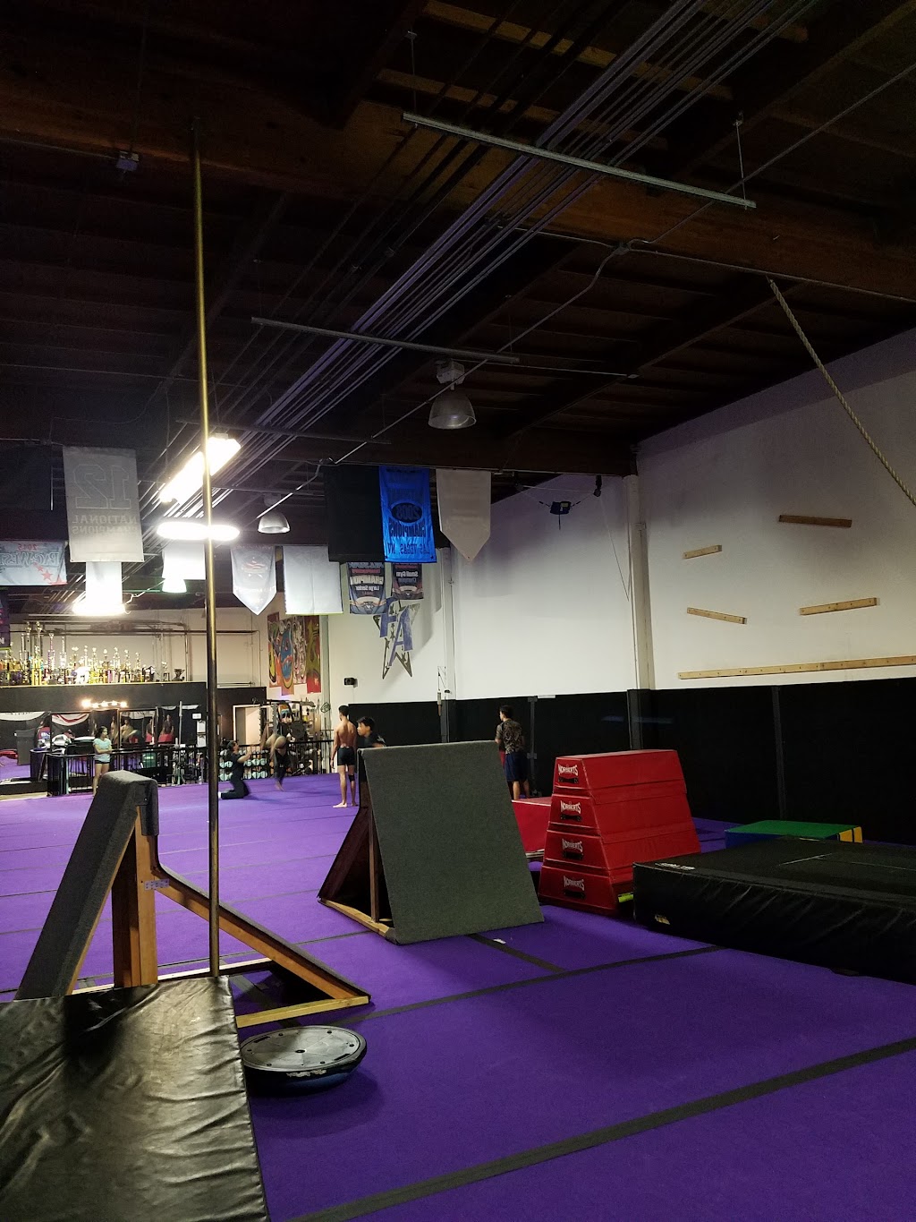 Vegas Tumbling | 1919 Monterey Rd #50, San Jose, CA 95112 | Phone: (408) 528-4804