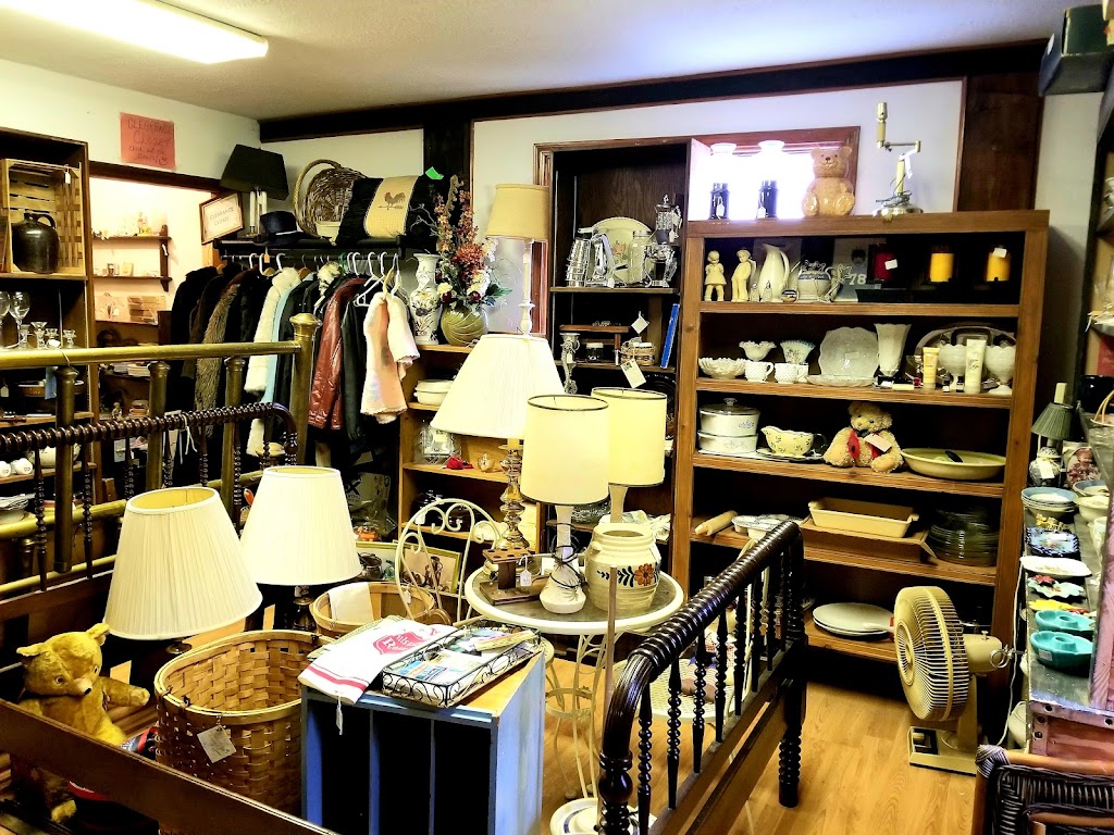 Medina Depot Antiques | 602 W Liberty St, Medina, OH 44256, USA | Phone: (330) 722-6666