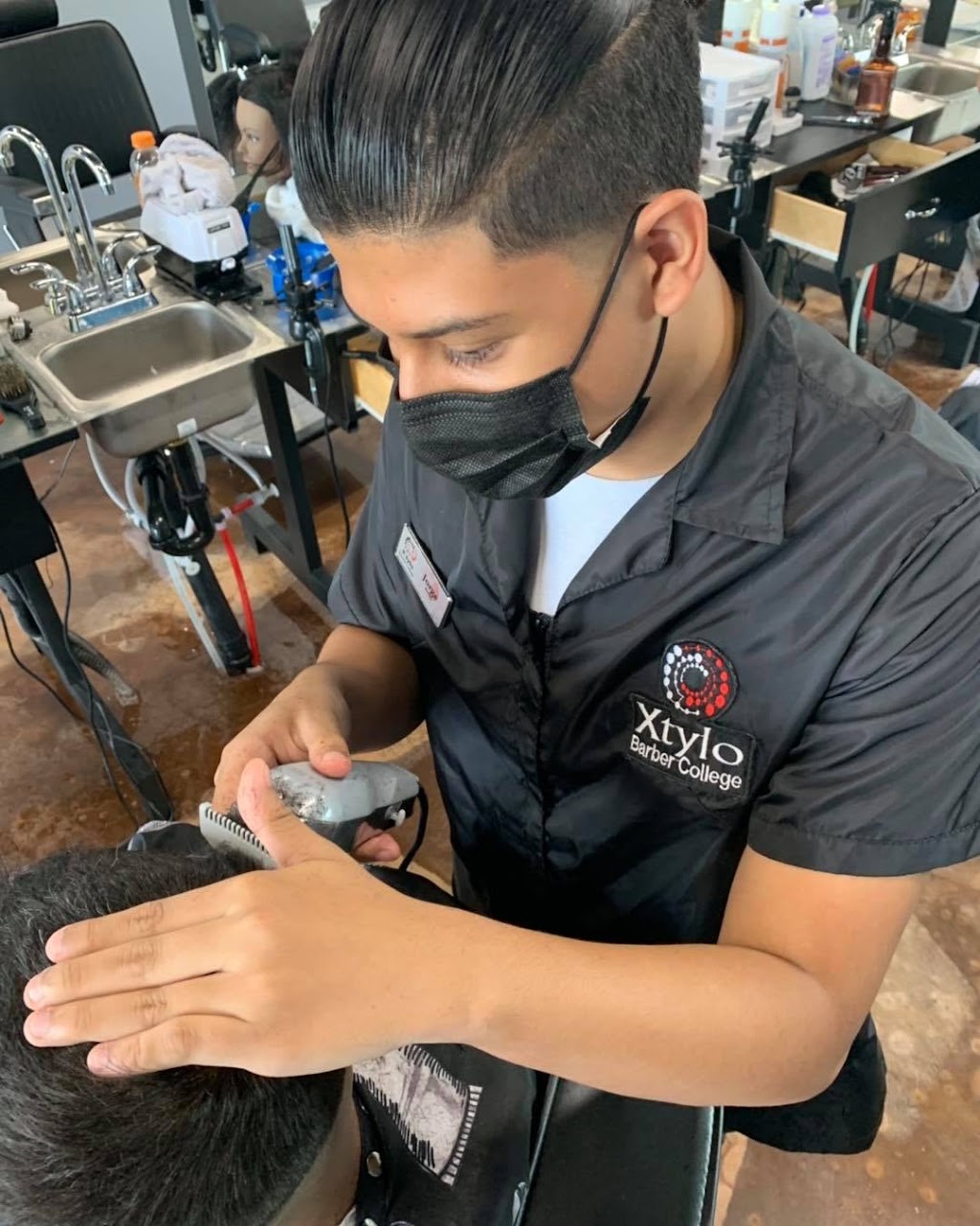 Xylo Barber College | 1200 N 91st Ave #85353, Tolleson, AZ 85353, USA | Phone: (602) 710-6107