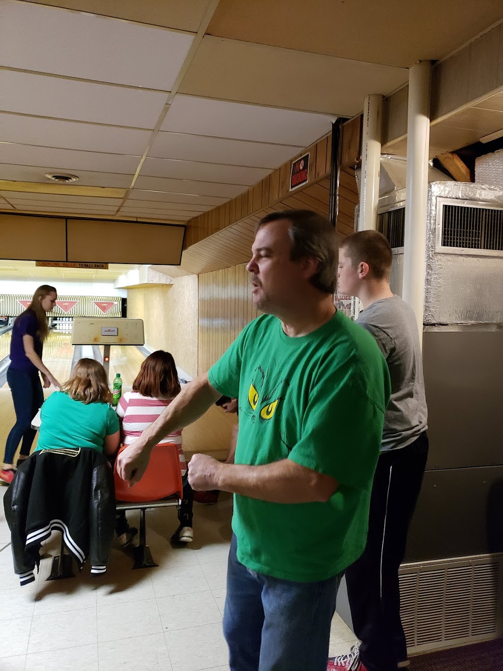 Mt Joy Lanes | 216 High Point Rd, Knox, PA 16232, USA | Phone: (814) 797-1155