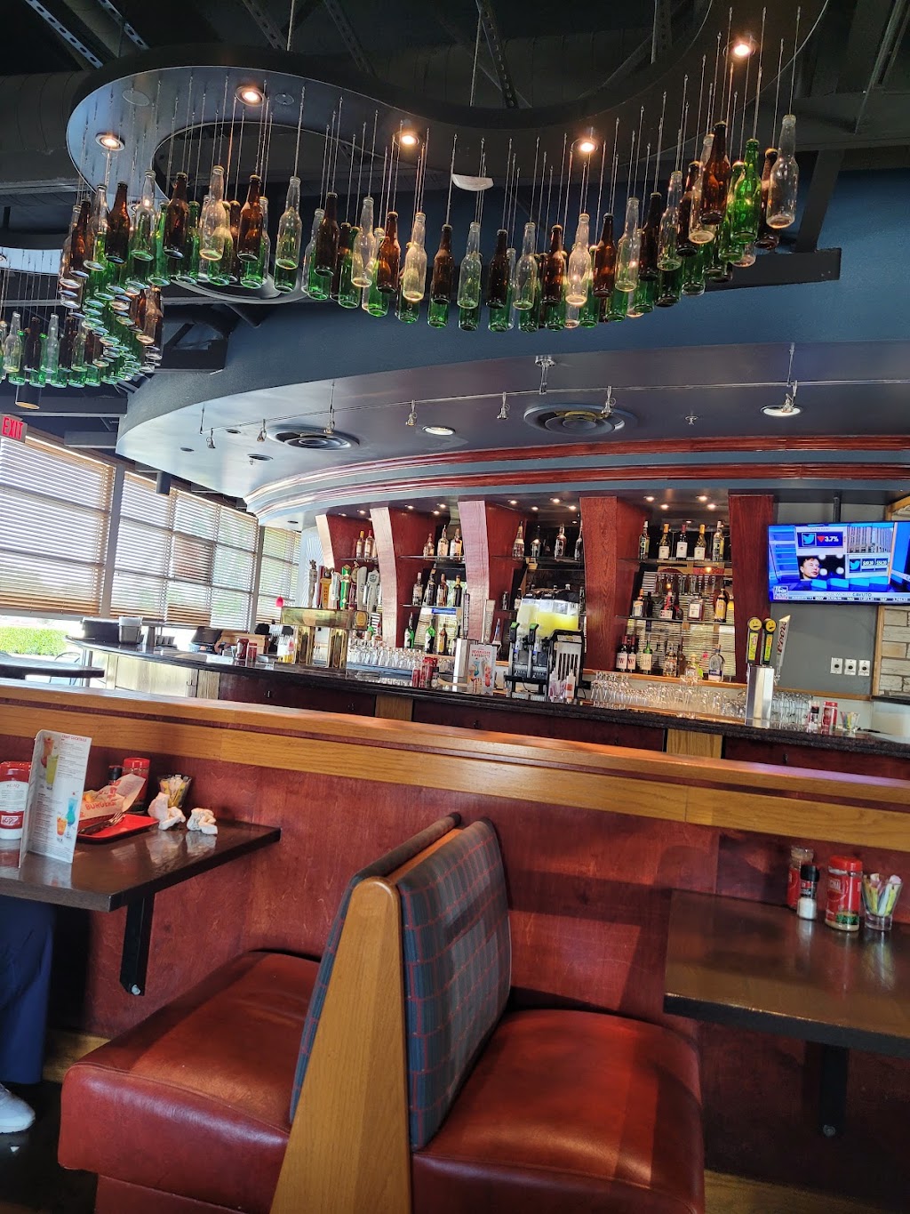 Red Robin Gourmet Burgers and Brews | 5731 Long Prairie Rd, Flower Mound, TX 75028, USA | Phone: (972) 539-5400