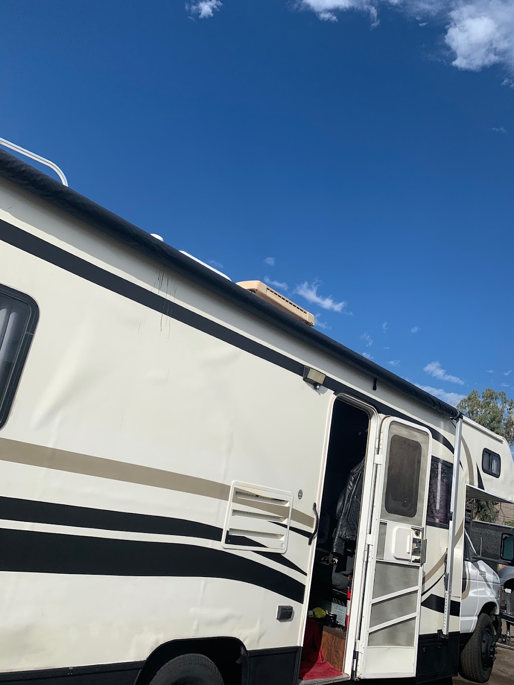 Dependable Mobile RV Repair | 44444 N Shangri La Ln, New River, AZ 85087, USA | Phone: (602) 492-4866