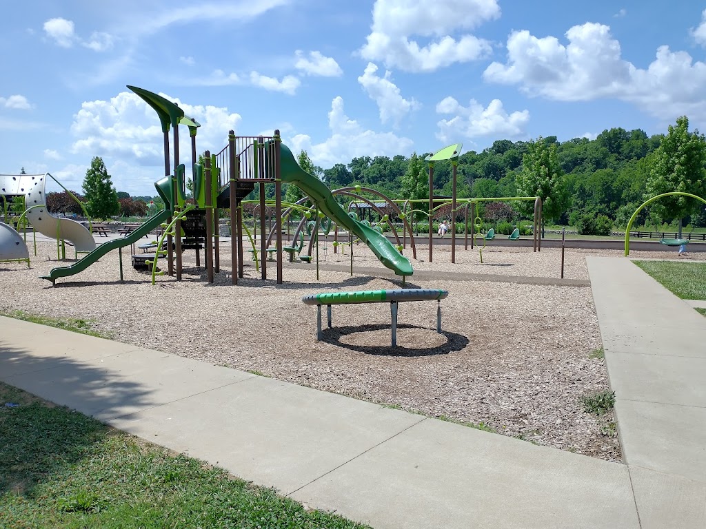 Cliffside Playground and Sprayground -Broad Run Park | 10700 Broad Run Pkwy, Louisville, KY 40291, USA | Phone: (502) 584-0350