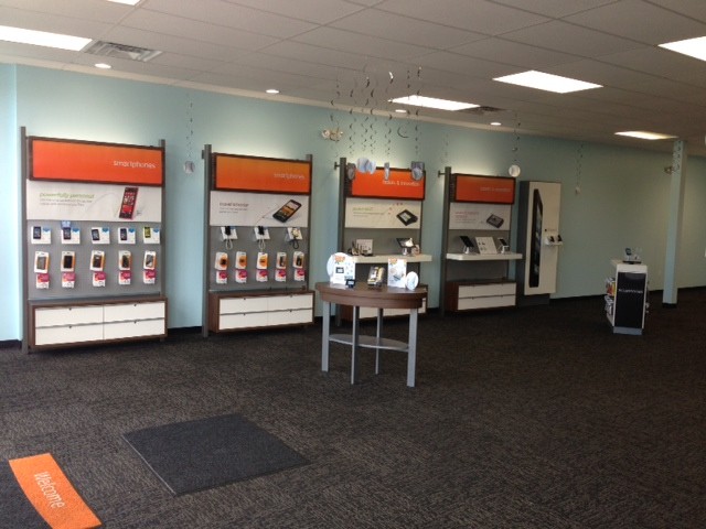 AT&T Store | 1622 W Park Square, Xenia, OH 45385, USA | Phone: (937) 372-8979