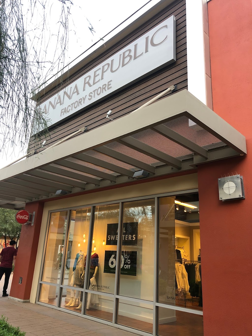 Banana Republic Factory Store | 4976 Premium Outlets Way Suite 518, Chandler, AZ 85226, USA | Phone: (480) 639-1796