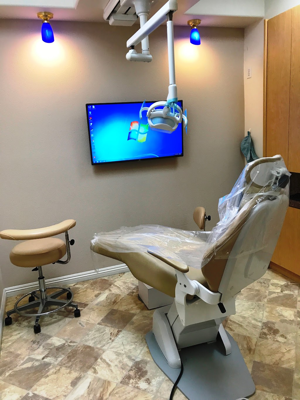 Corona ION Dental | 341 S Lincoln Ave Suite D, Corona, CA 92882, USA | Phone: (951) 520-8221