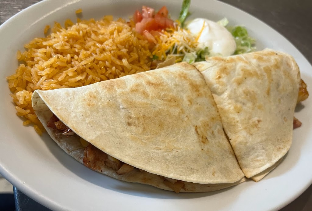 Las Rosas Wichita Mexican Grill | 1050 W 47th St S, Wichita, KS 67217 | Phone: (316) 796-5368