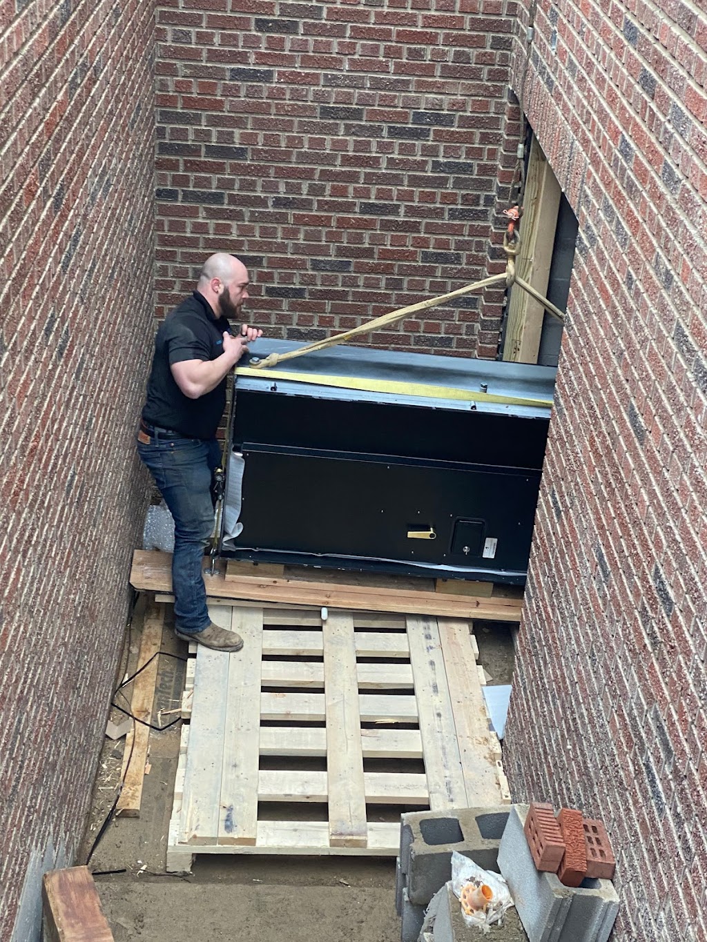 In The Nick Of Time Moving | 1517 Lang St, West Bend, WI 53090, USA | Phone: (877) 266-6704