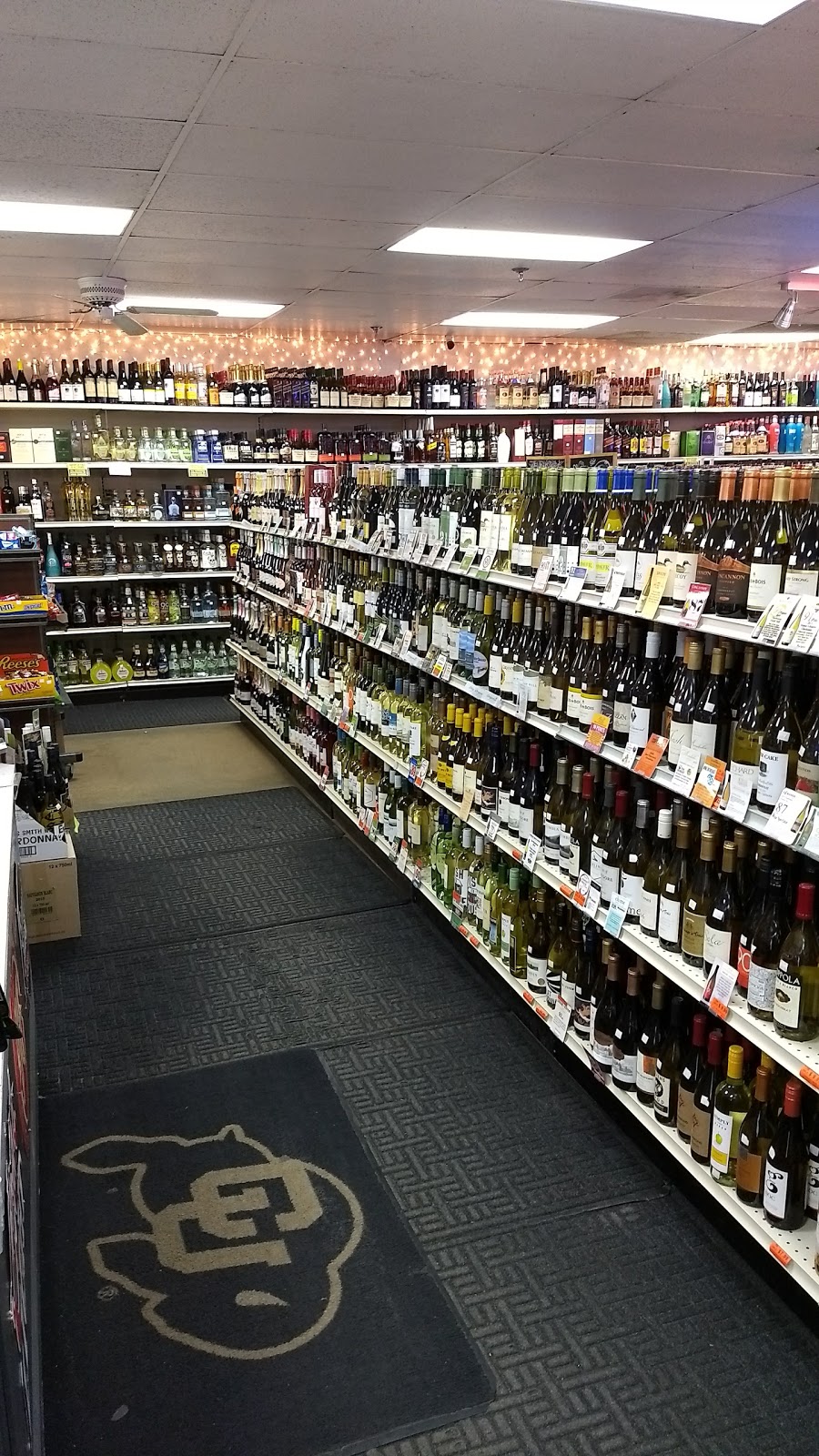 Williams Village Liquor | 655 30th St, Boulder, CO 80303, USA | Phone: (720) 484-4430