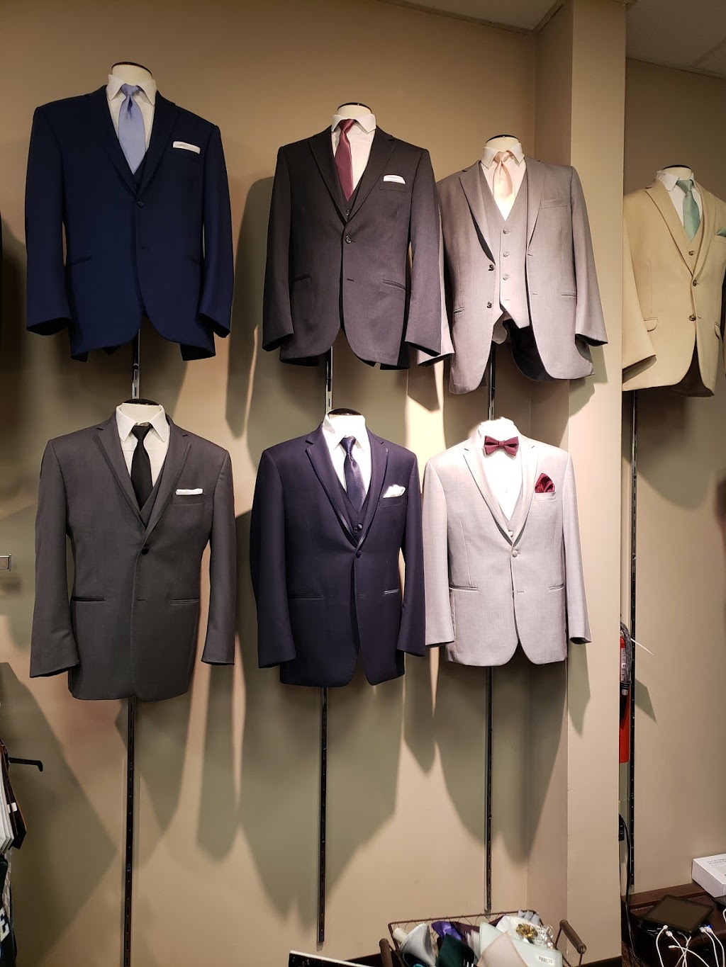 Mens Wearhouse | 2424 Lincoln Hwy E-13, Langhorne, PA 19047, USA | Phone: (215) 750-8780