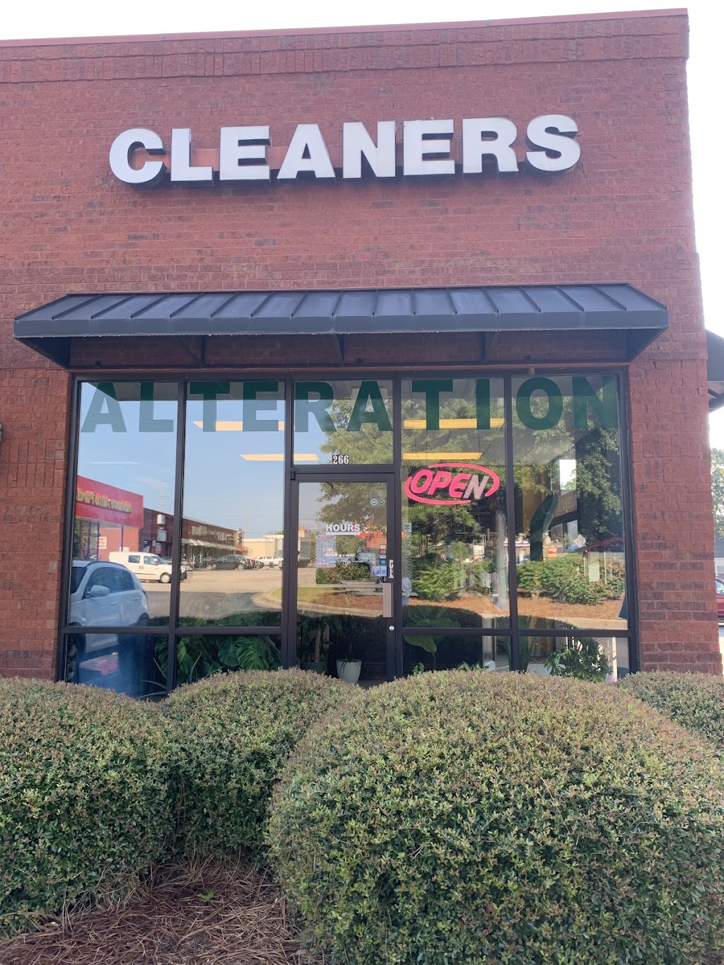 Daniel Cleaners | 266 Keys Ferry St, McDonough, GA 30253, USA | Phone: (770) 914-5911