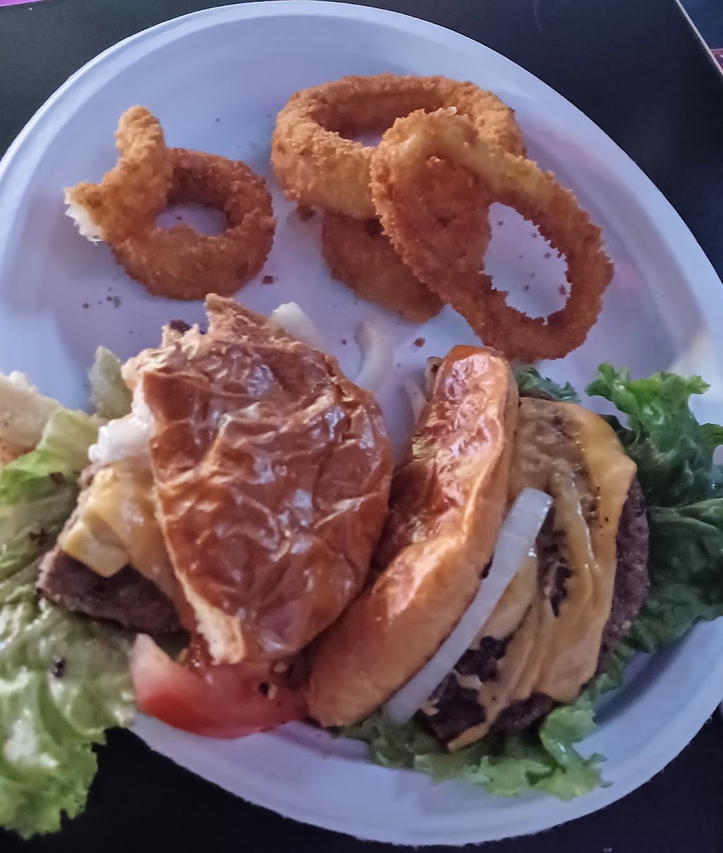 Cesars Sports Bar and Grill | 185 E Lake St, Bloomingdale, IL 60108, USA | Phone: (630) 582-2006