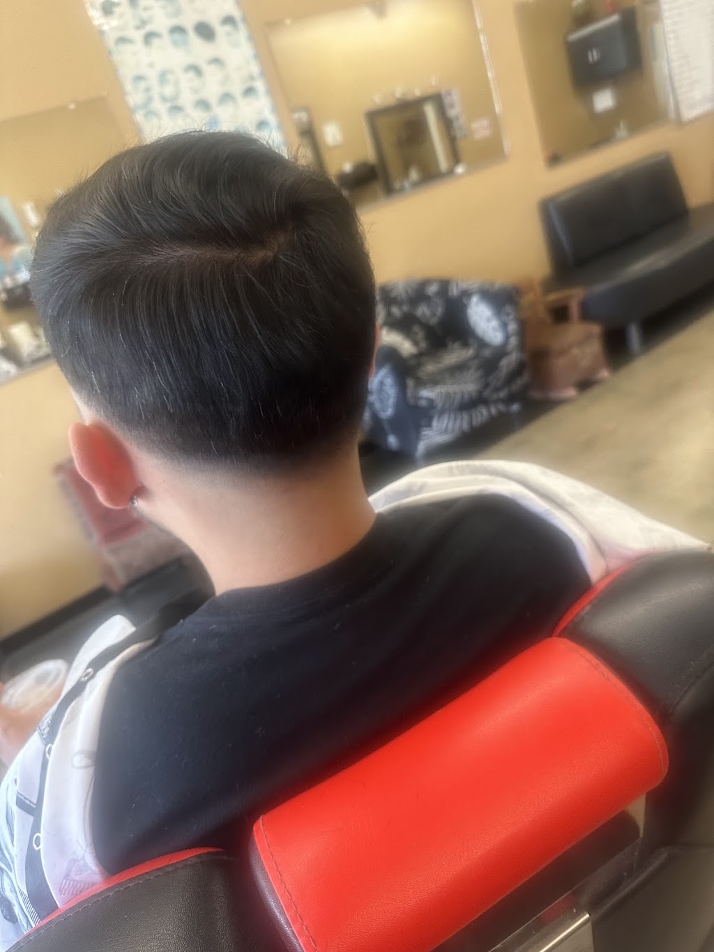 Saras barber shop | 22415 Barton Rd, Grand Terrace, CA 92313, USA | Phone: (951) 214-8204