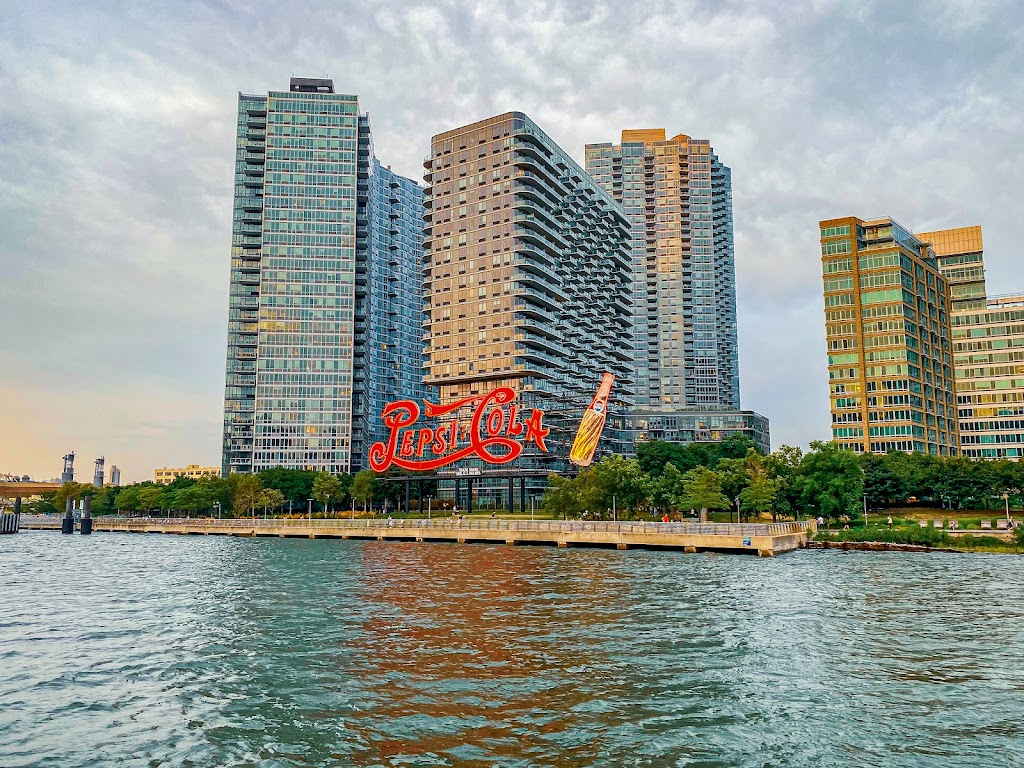 The View Condominiums | 46-30 Center Blvd, Queens, NY 11109, USA | Phone: (718) 606-2869