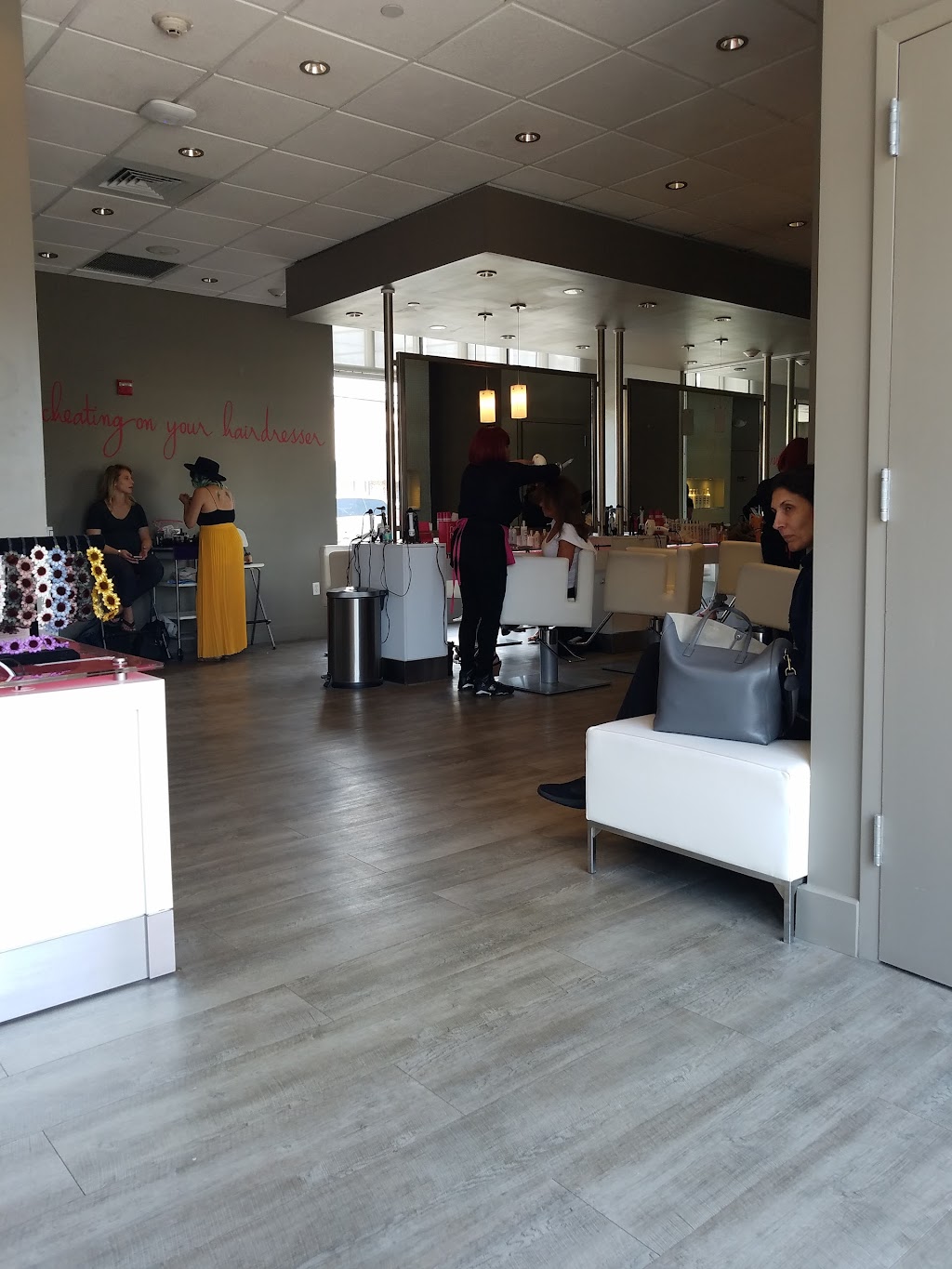 Blo Blow Dry Bar | 50 Glen Cove Rd, Greenvale, NY 11548, USA | Phone: (516) 621-7750