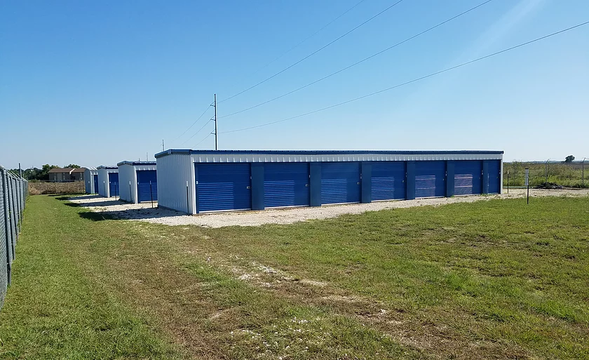 jdc mini storage | 600 Gillum St, Grandview, TX 76050, USA | Phone: (682) 970-7022