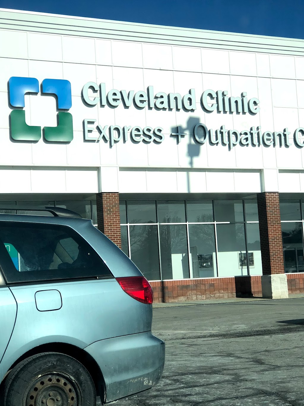 Cleveland Clinic Stow-Falls Express and Outpatient Care | 857 Graham Rd, Cuyahoga Falls, OH 44221, USA | Phone: (330) 923-9585