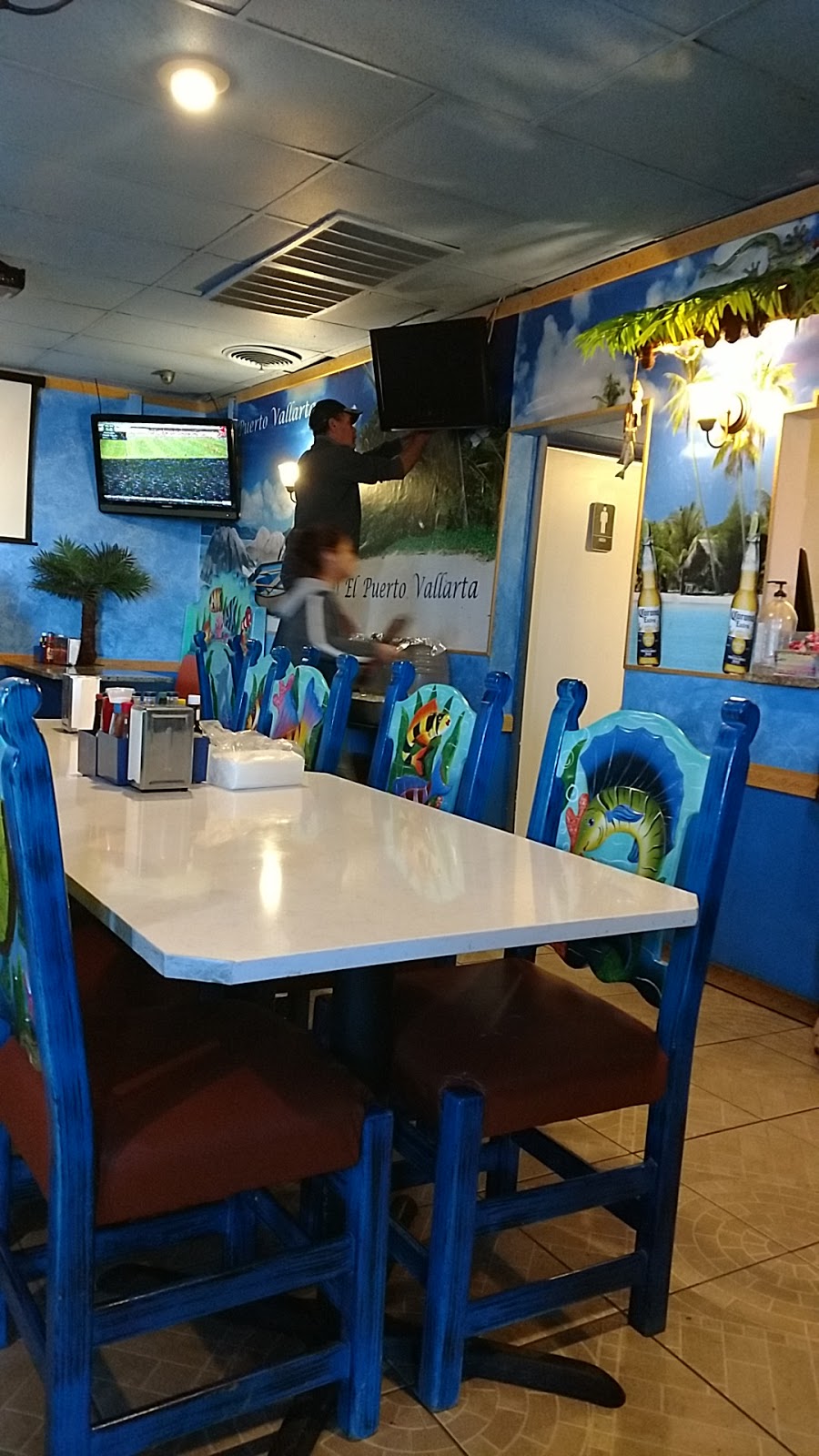 En El Puerto Vallarta Mexican Restaurant | 9538 E Montview Blvd, Aurora, CO 80010, USA | Phone: (303) 364-5770
