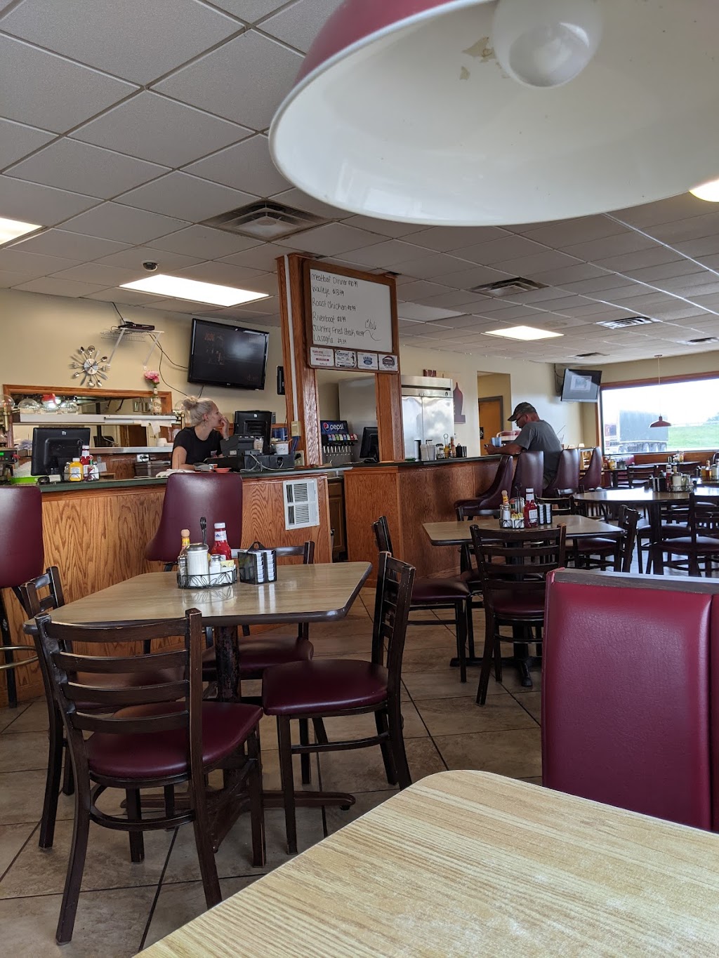 Ugaldes Family Restaurant | 7253 S Warren Rd, Warren, IN 46792, USA | Phone: (260) 375-4510