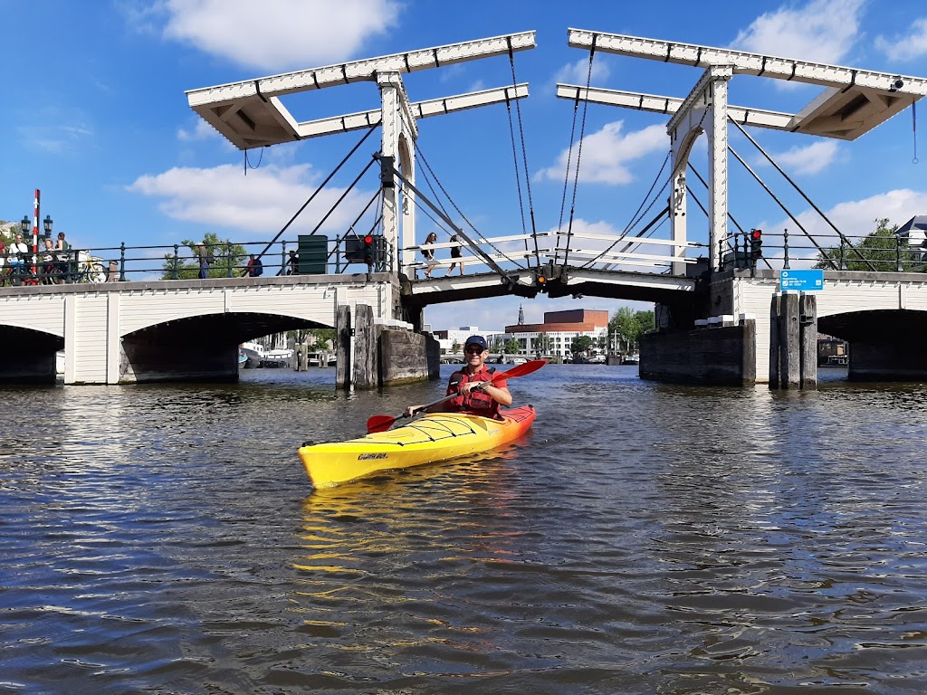 Kayak in Amsterdam | Leidsekade 4, 1016 GW Amsterdam, Netherlands | Phone: 06 44488911