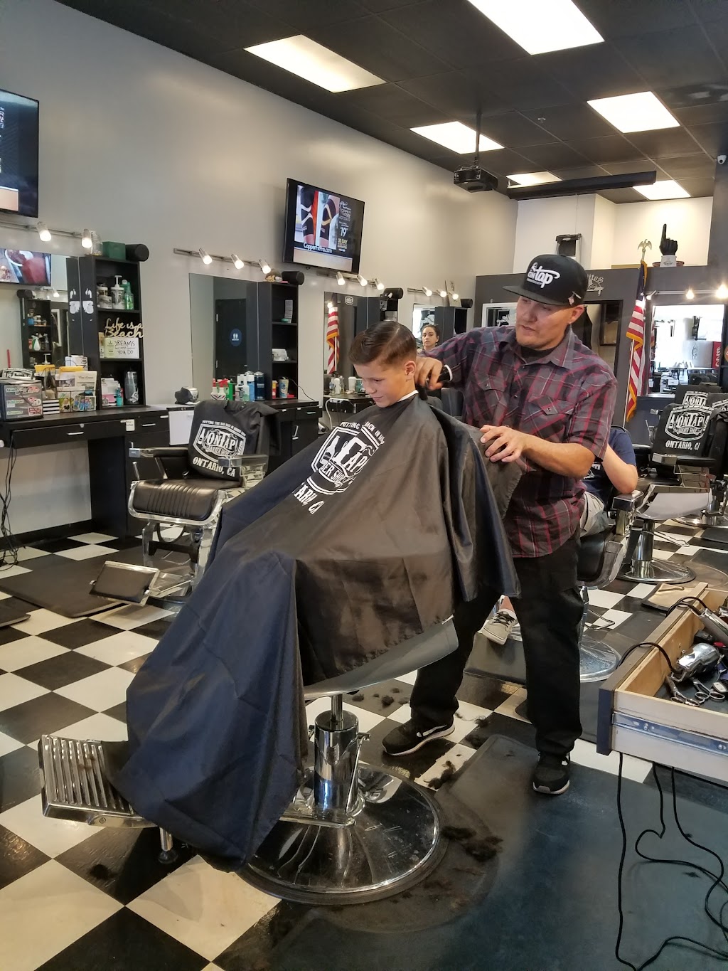 On Tap Barbershop | 1520 N Mountain Ave #124, Ontario, CA 91762, USA | Phone: (909) 458-0080