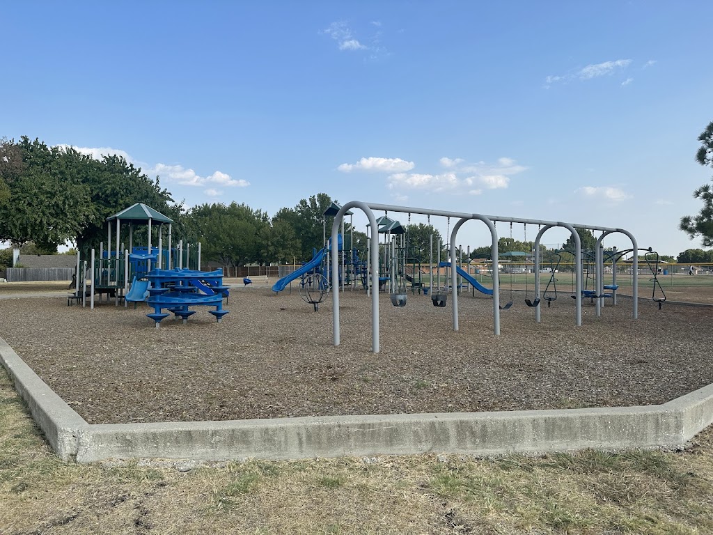 Jakes Hilltop Park | 4975 Timber Creek Rd, Flower Mound, TX 75028, USA | Phone: (972) 874-6000