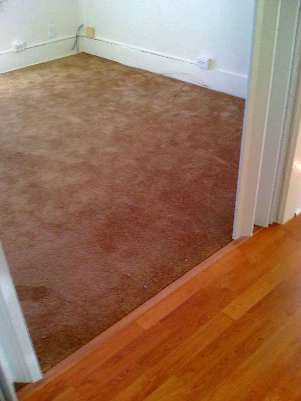 B & T Carpet and Linoleum Inc | 2502 N Palm Dr, Signal Hill, CA 90755, USA | Phone: (562) 502-7256