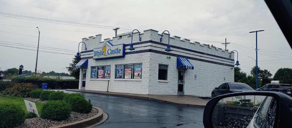 White Castle | 2711 Fern Valley Rd, Louisville, KY 40213, USA | Phone: (502) 962-8438