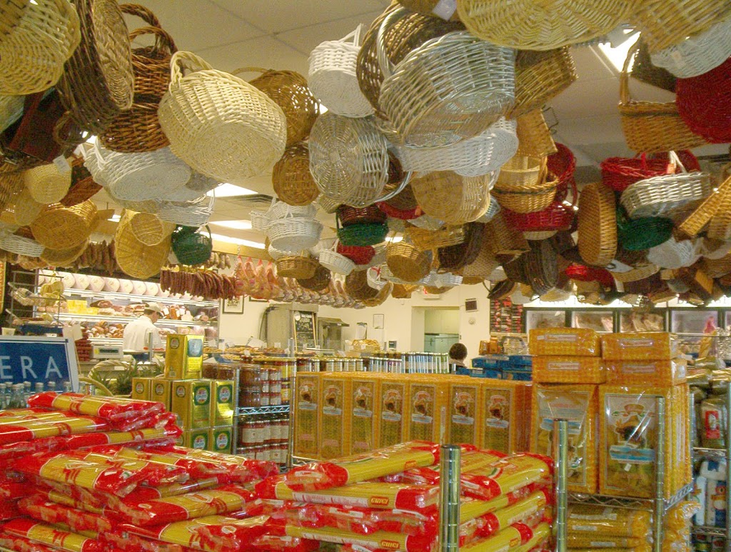 Ceriello Fine Foods | 541 Willis Ave, Williston Park, NY 11596, USA | Phone: (516) 747-0277