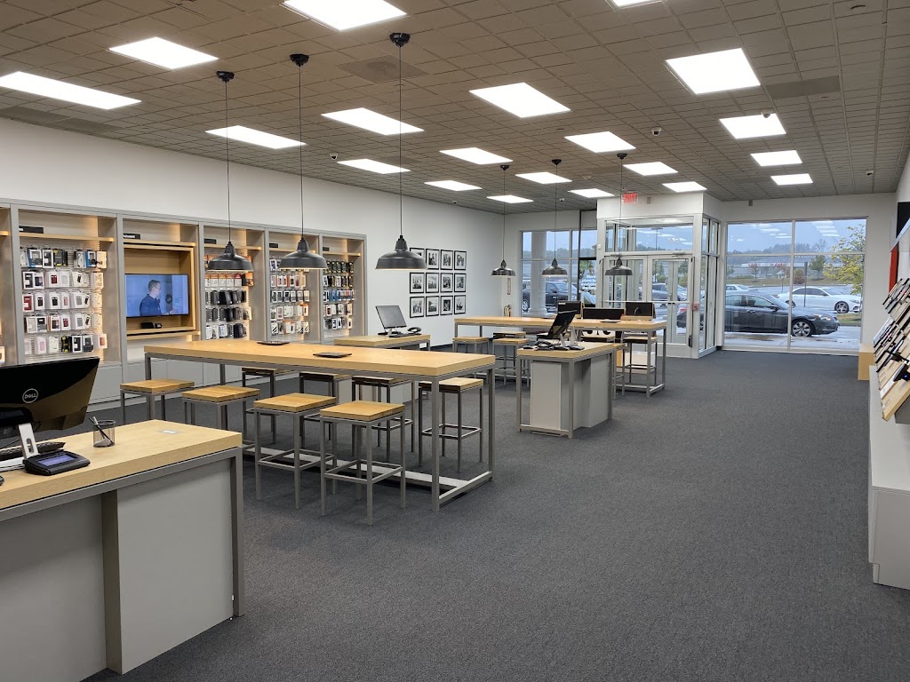 Verizon | 64 Shops at 5 Way, Plymouth, MA 02360, USA | Phone: (508) 746-7333