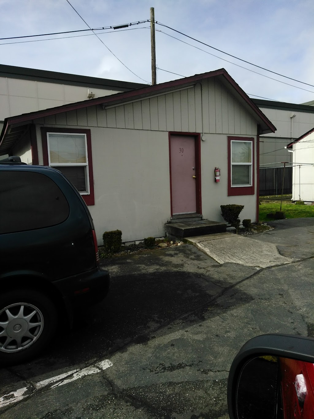La Casa Motel | 12807 Pacific Hwy SW, Tacoma, WA 98499 | Phone: (253) 581-4215