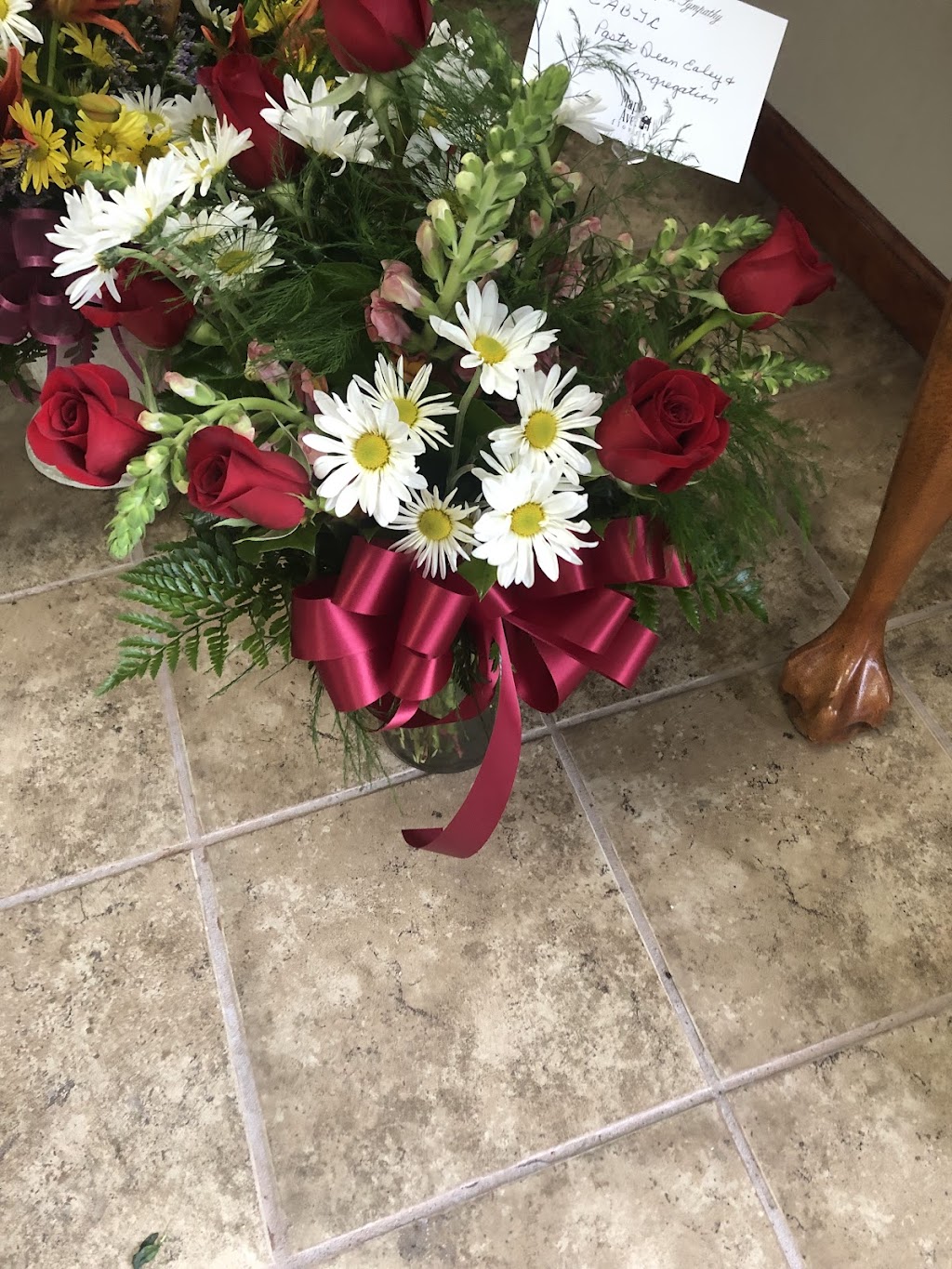 Maple Avenue Flowers | 403 N Maple Ave, Warsaw, IN 46580, USA | Phone: (574) 376-4045